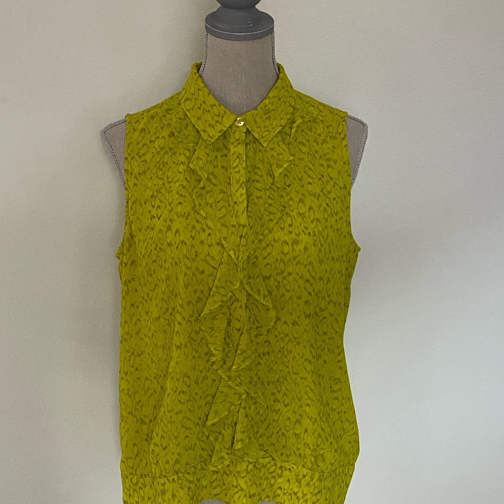 CAbi Reign sleeveless chartreuse blouse #3071 Sz M - EUC